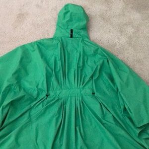 L-RL Lauren Active Rain Poncho